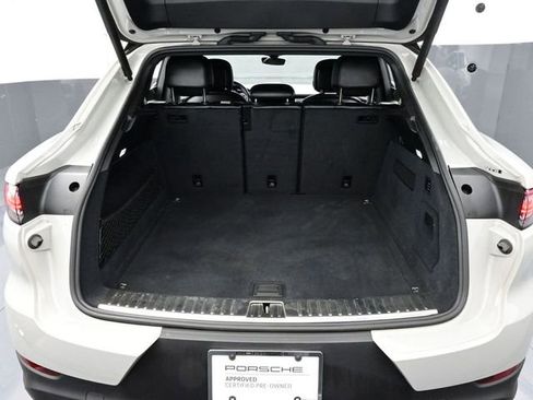 Certified 2022 Porsche Cayenne S AWD/4WD image 16