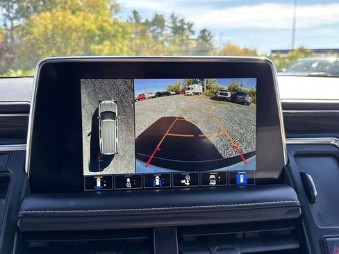 Certified 2022 GMC Yukon XL SLT w/ SLT Premium Package image 15