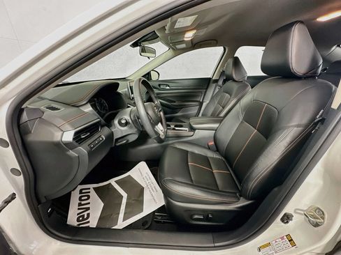 Used 2022 Nissan Altima 2.5 SR FWD image 19
