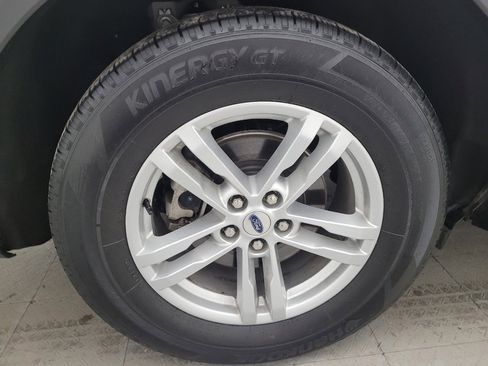 Used 2022 Ford Explorer XLT RWD image 31