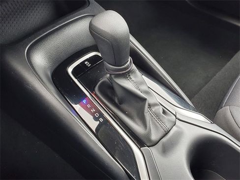 Used 2024 Toyota Corolla LE image 32