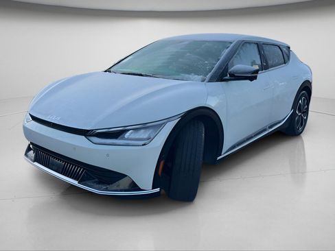 Used 2023 Kia EV6 Wind w/ Wind Technology Package image 14