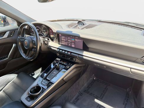 Used 2020 Porsche 911 Carrera S image 27