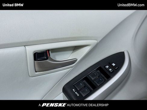 Used 2013 Toyota Prius Four image 3