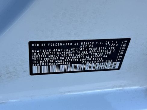 Used 2024 Volkswagen Jetta SE image 31