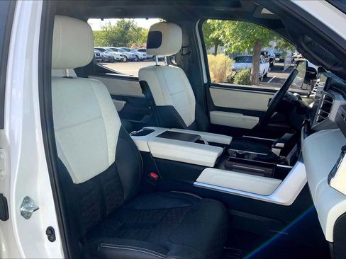 Used 2023 Toyota Tundra Capstone image 8