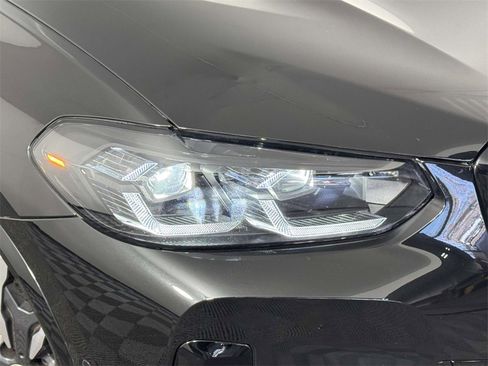 Used 2024 BMW X4 M40i w/ Parking Assistance Package image 15