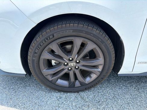 Used 2021 Toyota Sienna XSE w/ XSE Plus Package FWD image 17