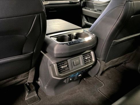Used 2024 Ford F150 Lariat image 31