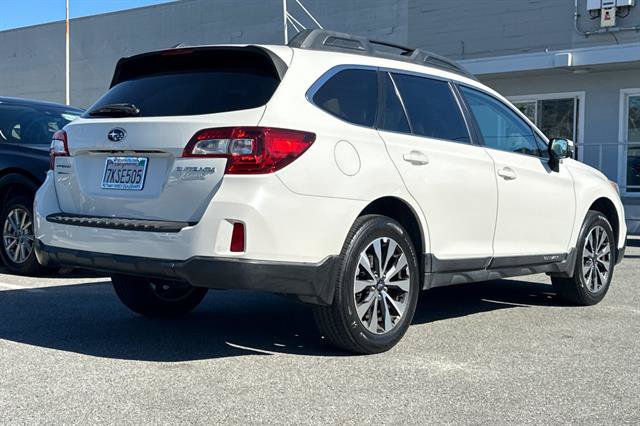 Used 2015 Subaru Outback 2.5i Limited AWD/4WD image 3