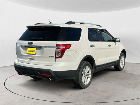 Used 2013 Ford Explorer XLT image 5