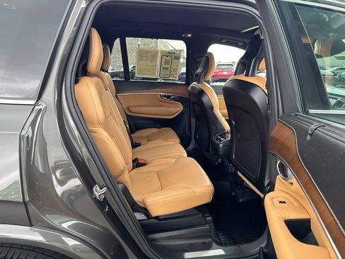 Used 2018 Volvo XC90 T6 Inscription w/ Convenience Package AWD/4WD image 40