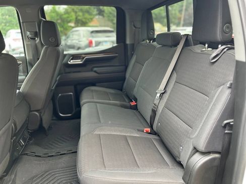 Used 2024 Chevrolet Silverado 1500 LT AWD/4WD image 13