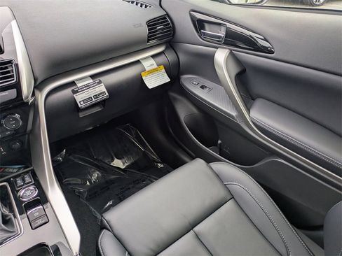 New 2025 Mitsubishi Eclipse Cross SEL image 18