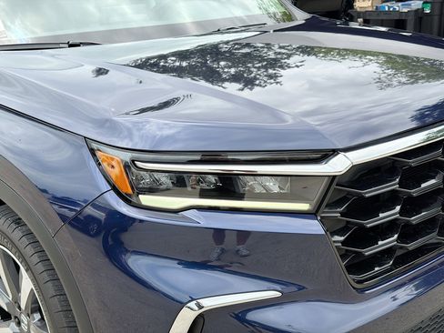 Certified 2024 Honda Pilot Touring image 35