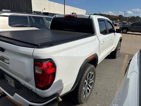 Used 2024 GMC Canyon AT4 w/ AT4 Premium Package image 5