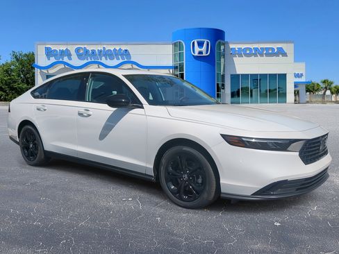 New 2025 Honda Accord SE image 2