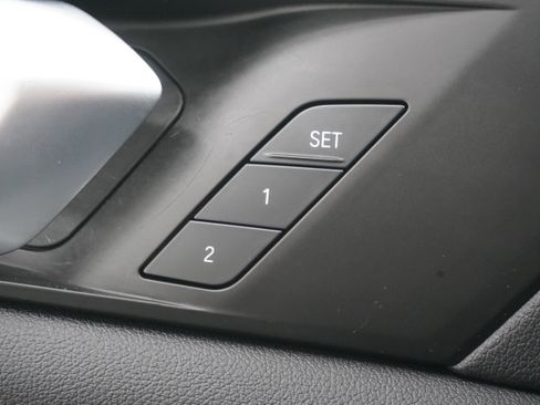 Used 2022 BMW X5 sDrive40i w/ Parking Assistance Package image 16