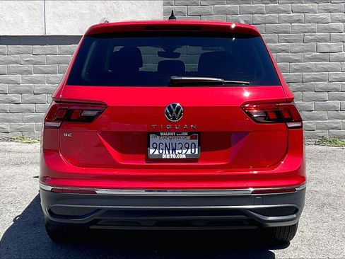 Certified 2023 Volkswagen Tiguan SE FWD image 3