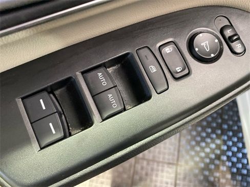 Used 2019 Honda CR-V EX-L image 14