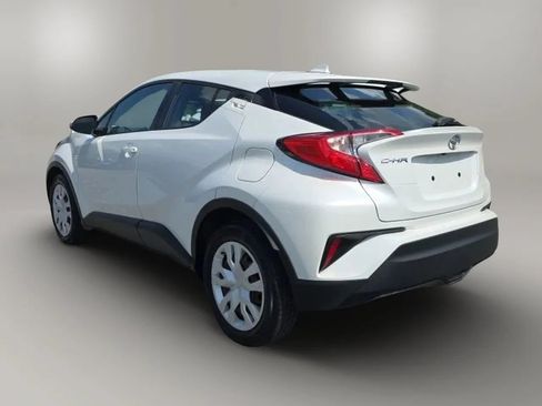 Used 2021 Toyota C-HR LE FWD image 6