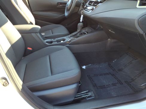 Used 2024 Toyota Corolla LE image 8