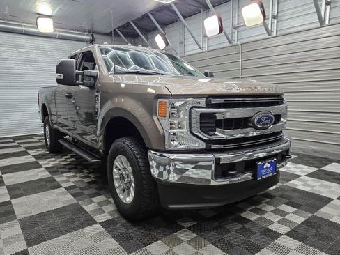 Used 2022 Ford F350 XLT w/ FX4 Off-Road Package AWD/4WD image 5