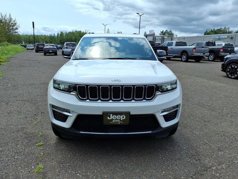 Used 2024 Jeep Grand Cherokee Limited 4xe AWD/4WD image 8