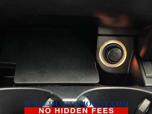 Used 2019 Mercedes-Benz C 300 4MATIC Sedan image 37