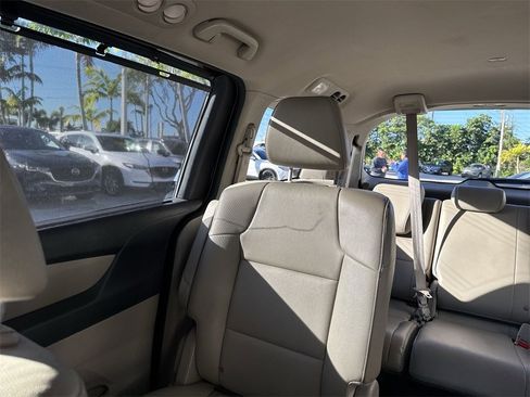 Used 2017 Honda Odyssey EX-L image 18
