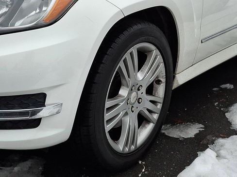 Used 2015 Mercedes-Benz GLK 350 4MATIC image 7