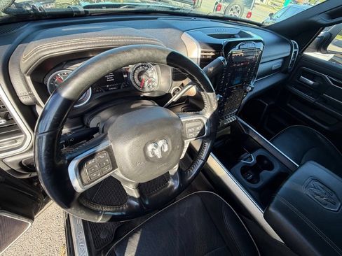 Used 2019 RAM 2500 Laramie w/ Night Edition AWD/4WD image 12