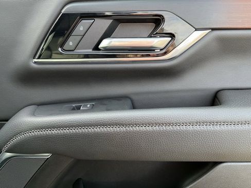 Used 2025 GMC Yukon Denali image 22