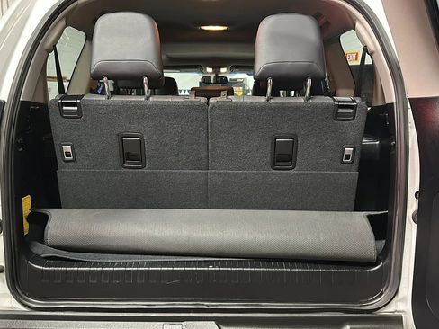 Used 2014 Lexus GX 460 image 14