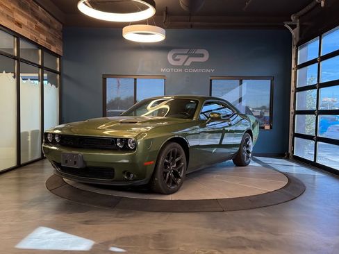 Used 2021 Dodge Challenger SXT w/ Blacktop Package RWD image 7