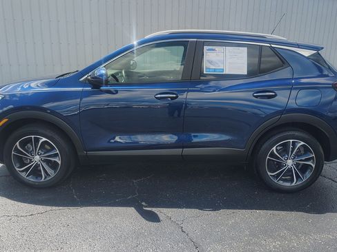 Used 2022 Buick Encore GX Select AWD/4WD image 8