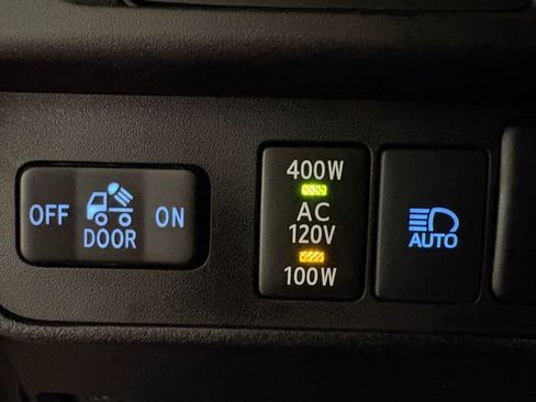 Certified 2019 Toyota Tacoma TRD Off-Road image 15