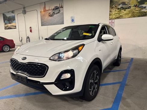 Used 2020 Kia Sportage LX AWD/4WD image 5