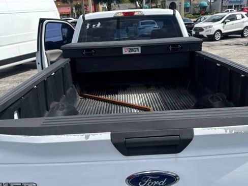 Used 2017 Ford F150 XL w/ Equipment Group 101A Mid RWD image 5