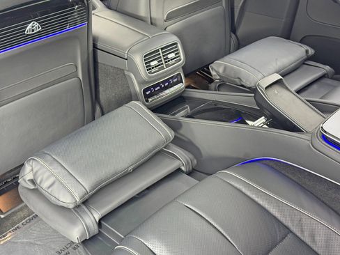 Used 2022 Mercedes-Benz Maybach GLS 600 4MATIC image 66