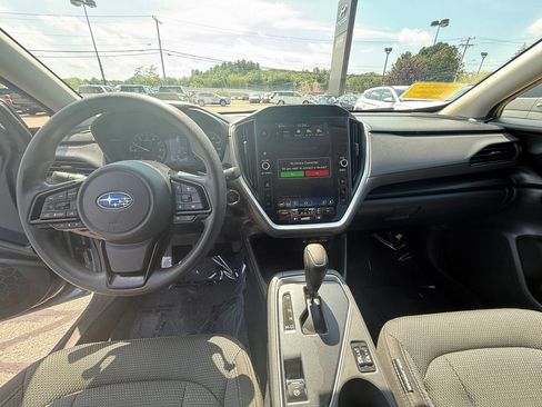 Used 2024 Subaru Crosstrek 2.0i Premium AWD/4WD image 13