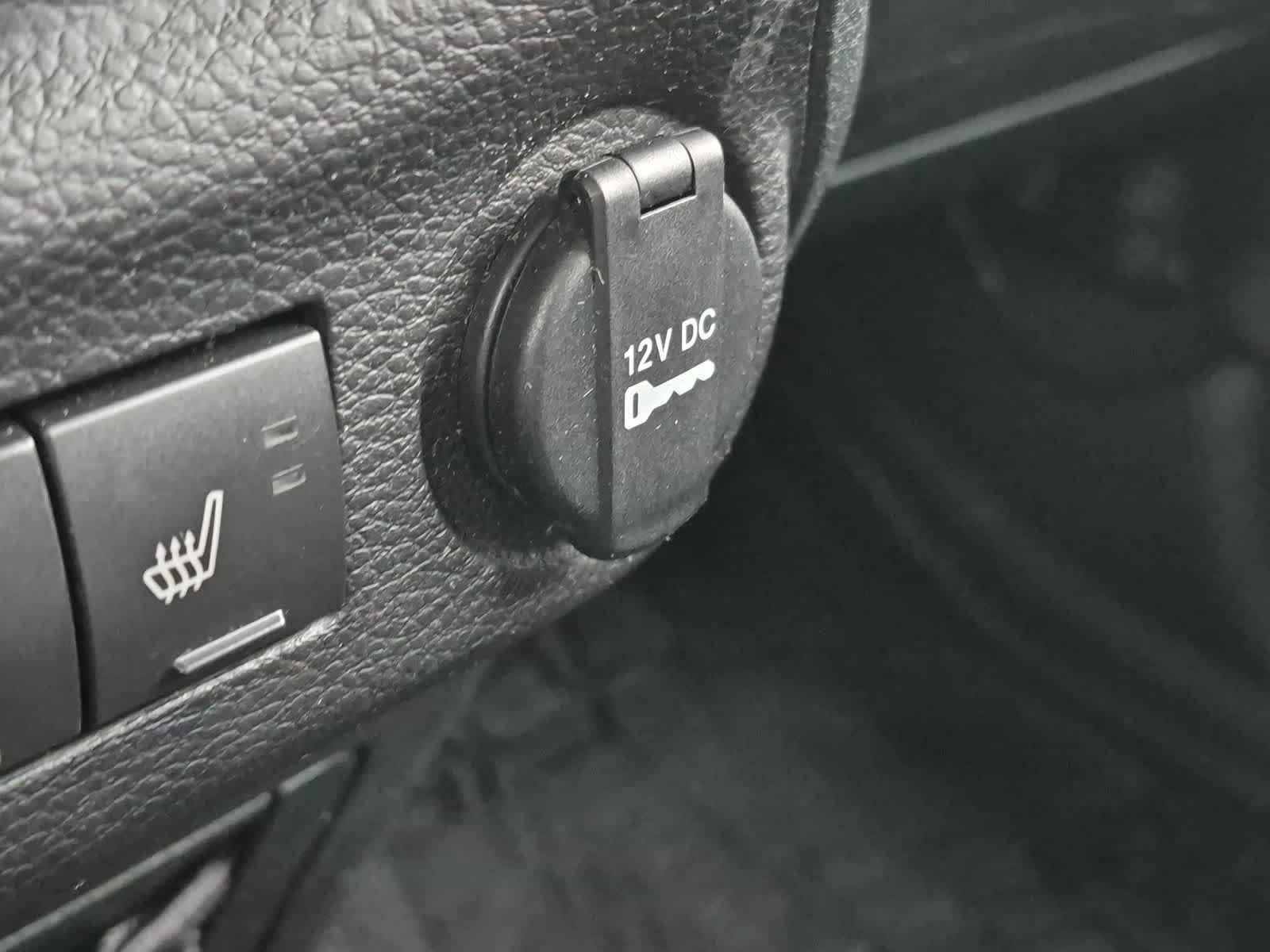 Used 2017 Jeep Wrangler Unlimited Sahara AWD/4WD image 31
