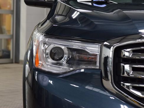 Used 2019 GMC Acadia SLT w/ LPO, Cargo Package AWD/4WD image 12