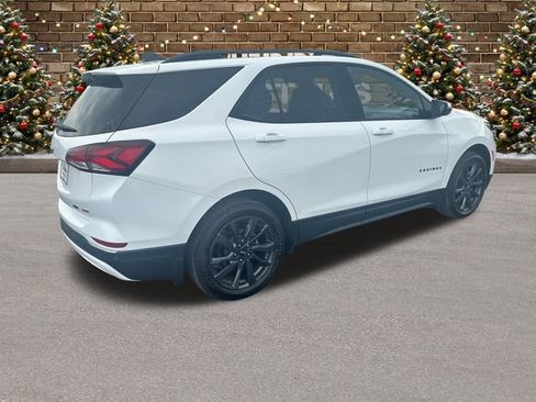 Used 2022 Chevrolet Equinox RS w/ RS Leather Package image 6