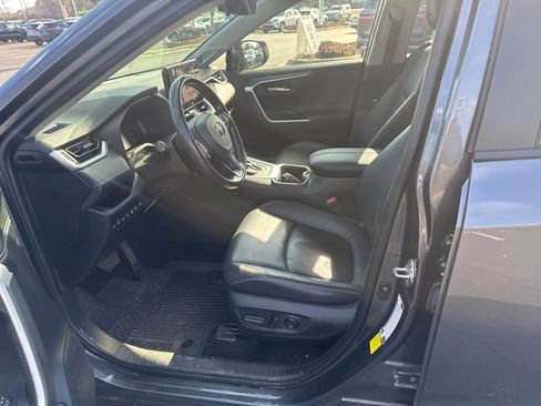 Used 2024 Toyota RAV4 Limited image 11