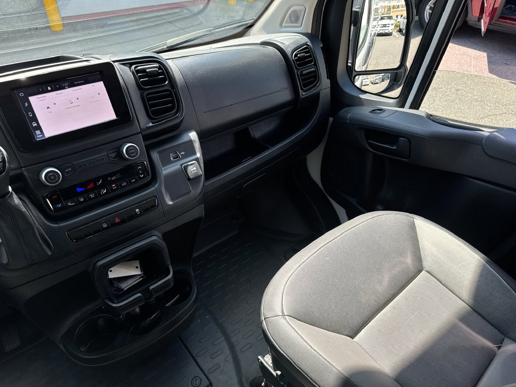 Used 2025 RAM ProMaster 2500 w/ Convenience Group FWD image 21