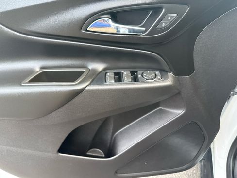 Used 2018 Chevrolet Equinox LT AWD/4WD image 10
