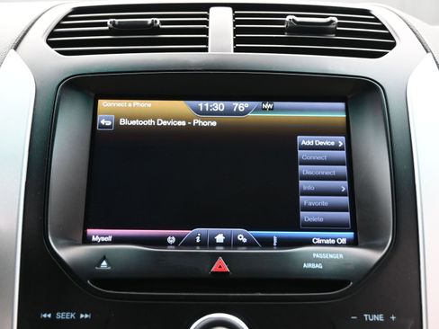 Used 2015 Ford Explorer XLT w/ Equipment Group 202A image 31