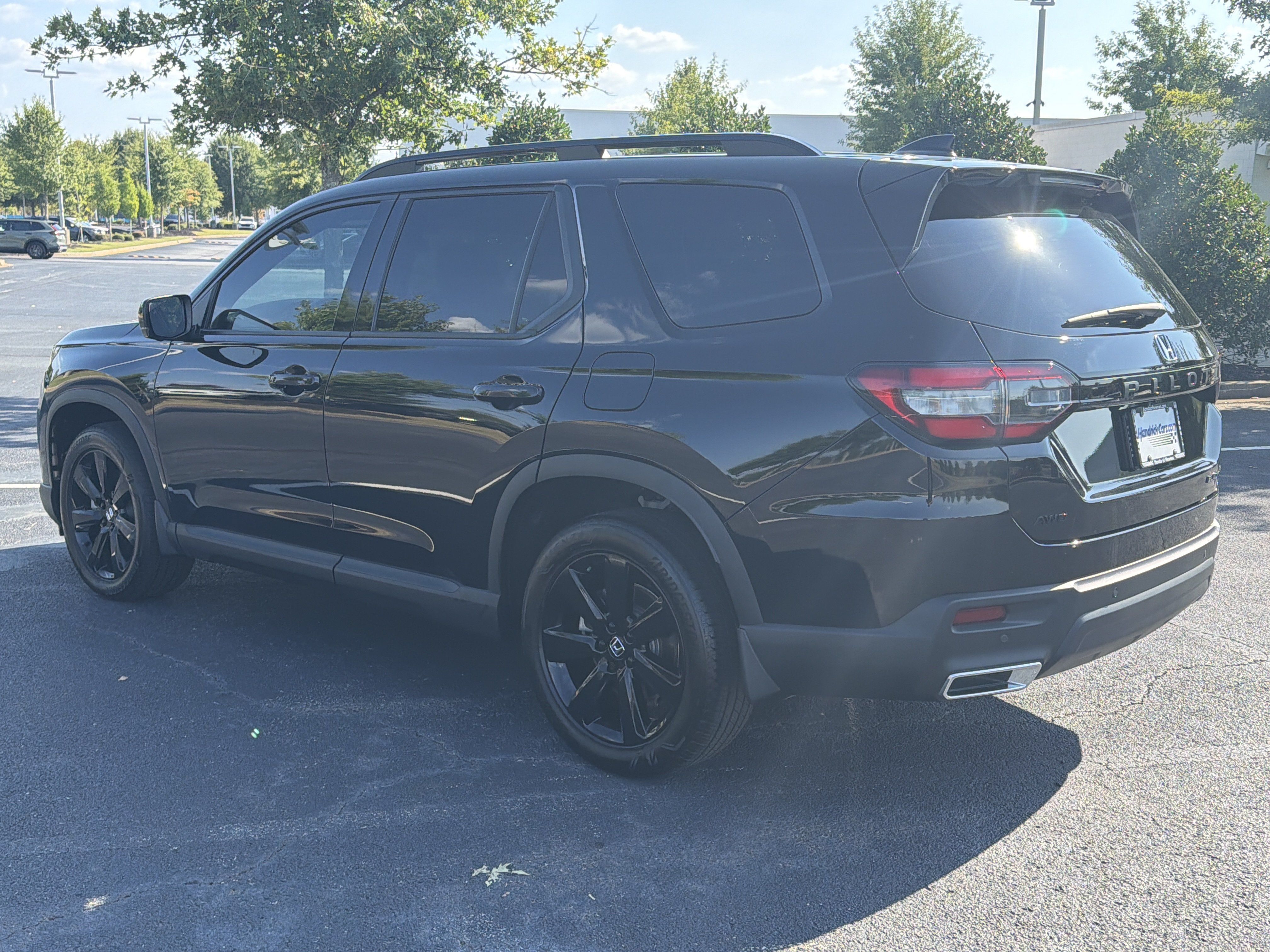 Certified 2025 Honda Pilot Black Edition image 7
