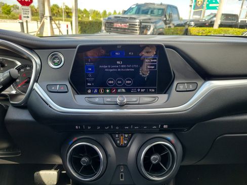 Used 2021 Chevrolet Blazer LT image 21